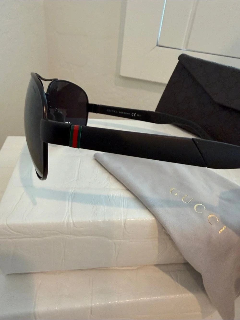 Auth GUCCI 2225 Sunglasses in color COY3H Matte Blk Smoke Polarized Lenses